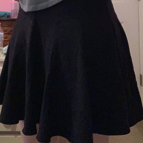 American Eagle Outfitters Dresses & Skirts - American Eagle Black Circle Skirt